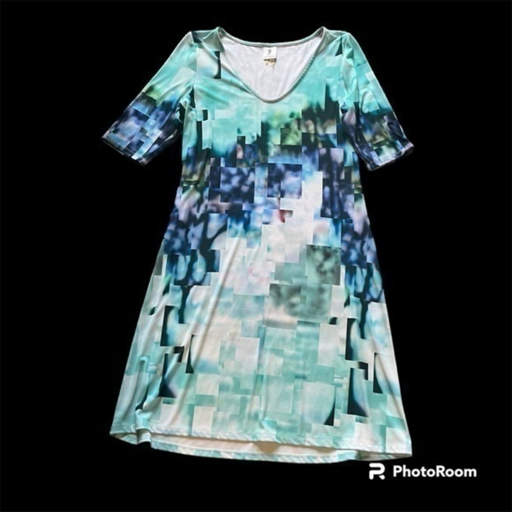 Beautiful asymmetrical Julia Jordan business shabby chic dress